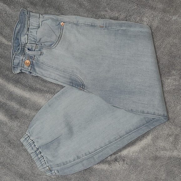 Express Super High Waisted Soft Knit Jean Joggers size 4 short - Picture 3 of 7